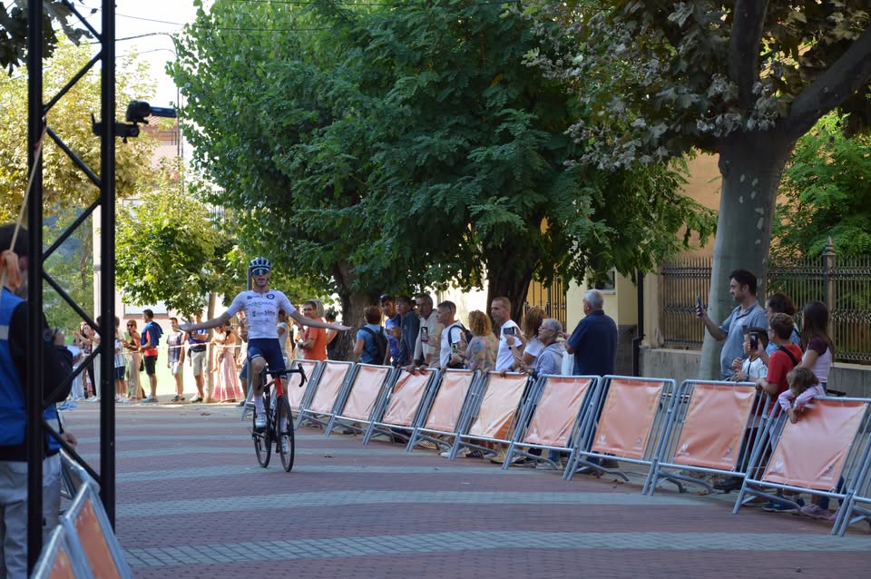 Jose Manuel Perales: " Mi historia con el ciclismo empezó desde pequeño, viendo a mi padre y sus amigos salir en bici "