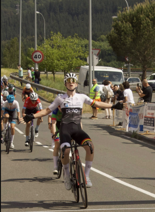 Dani Díaz: " Mi mejor momento fue ganar la contrarreloj de el campeonato de España "